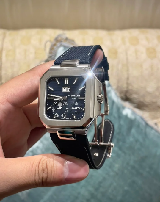 Patek Philippe Cubitus