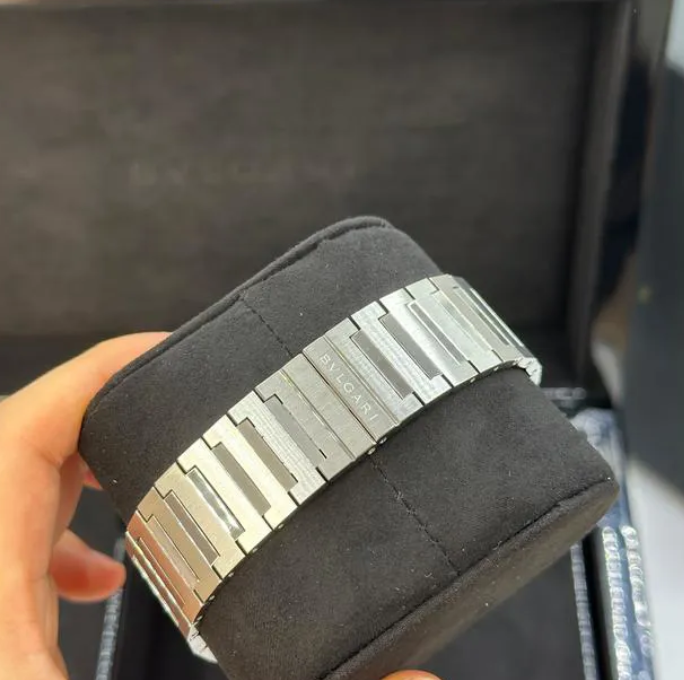BVLGARI Octo Finissimo silver/Noir