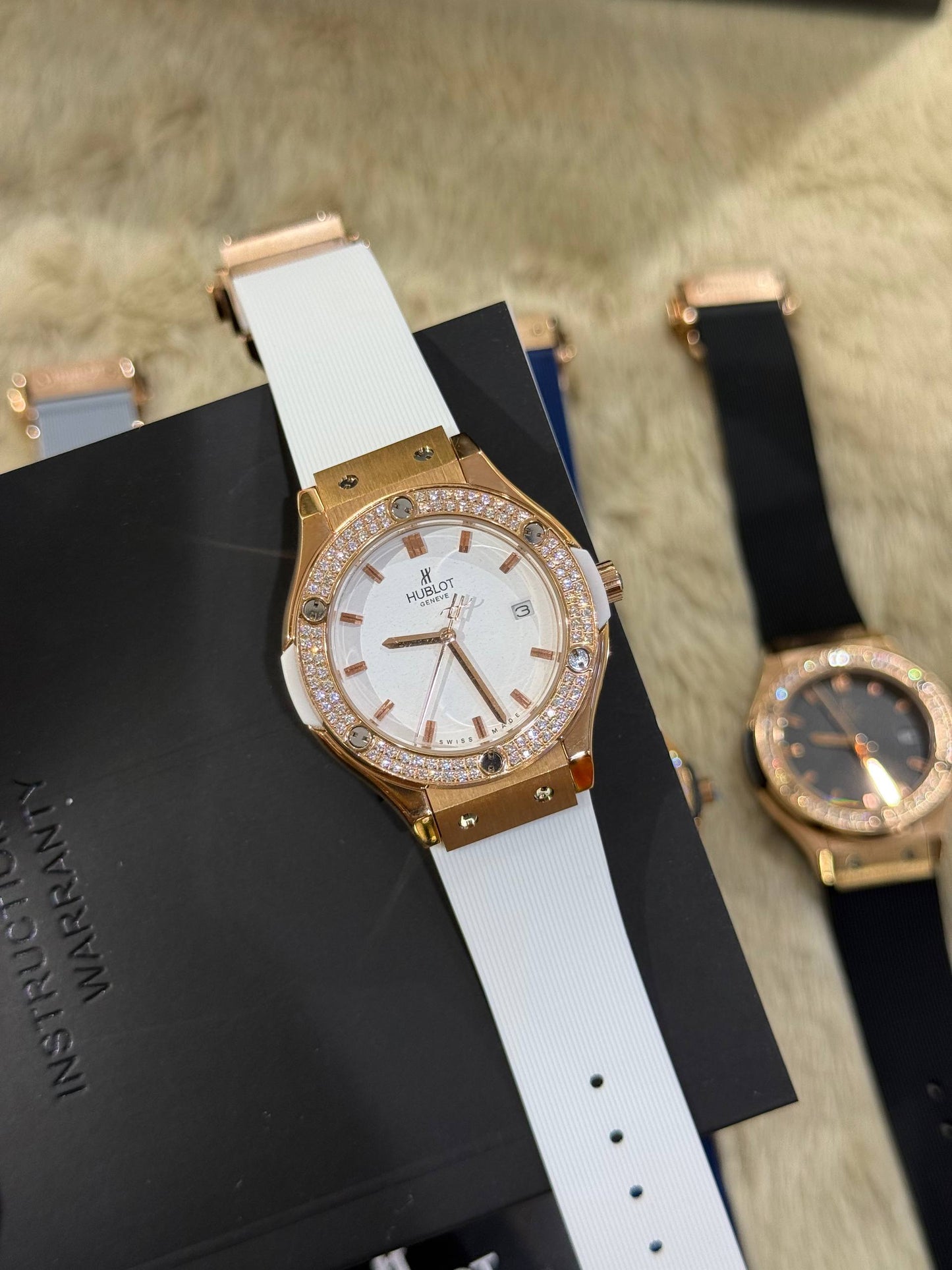 HUBLOT femme white serti