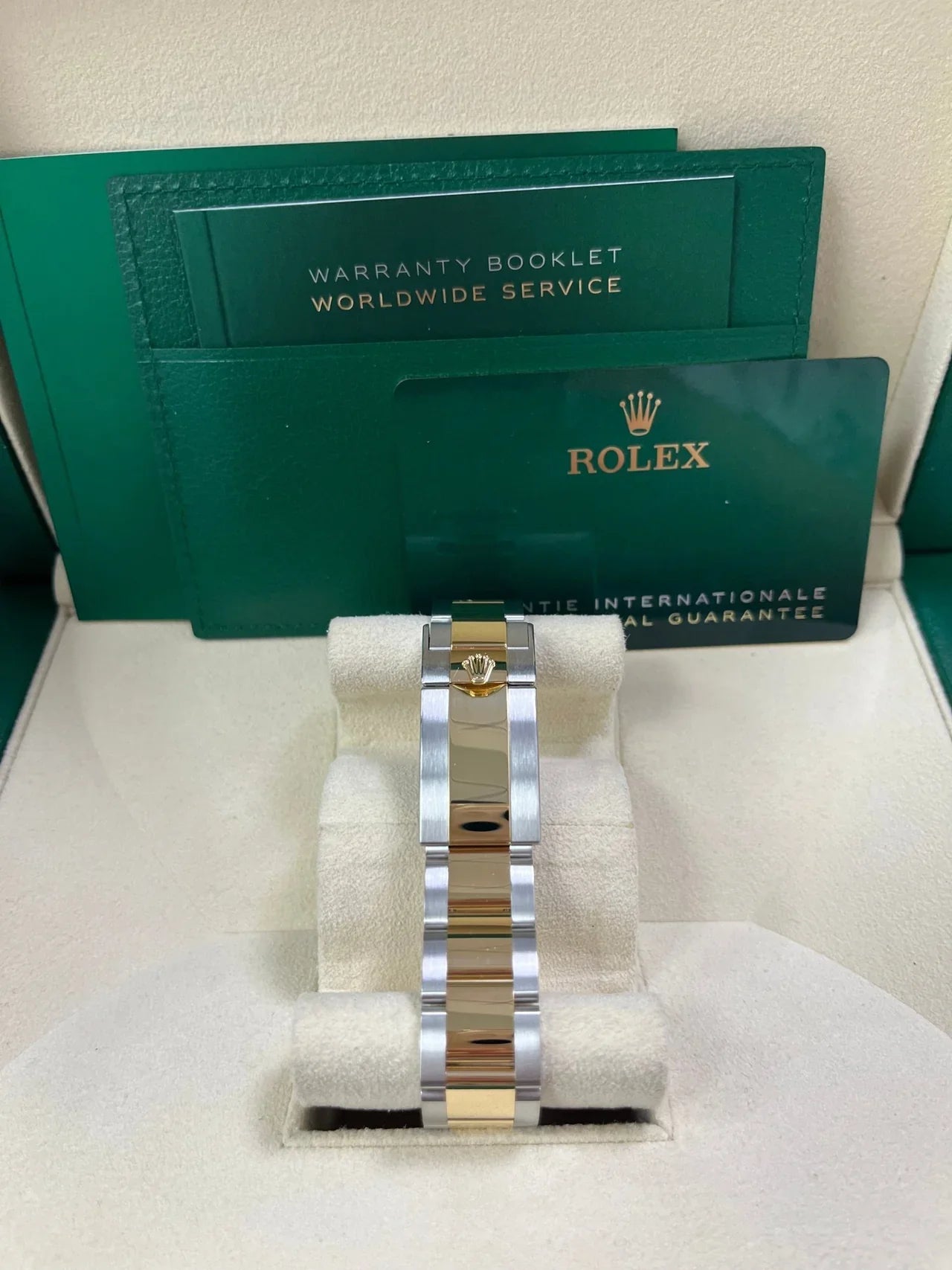 Rolex Daytona Gold and Black Dial Oyster Bracelet 126503