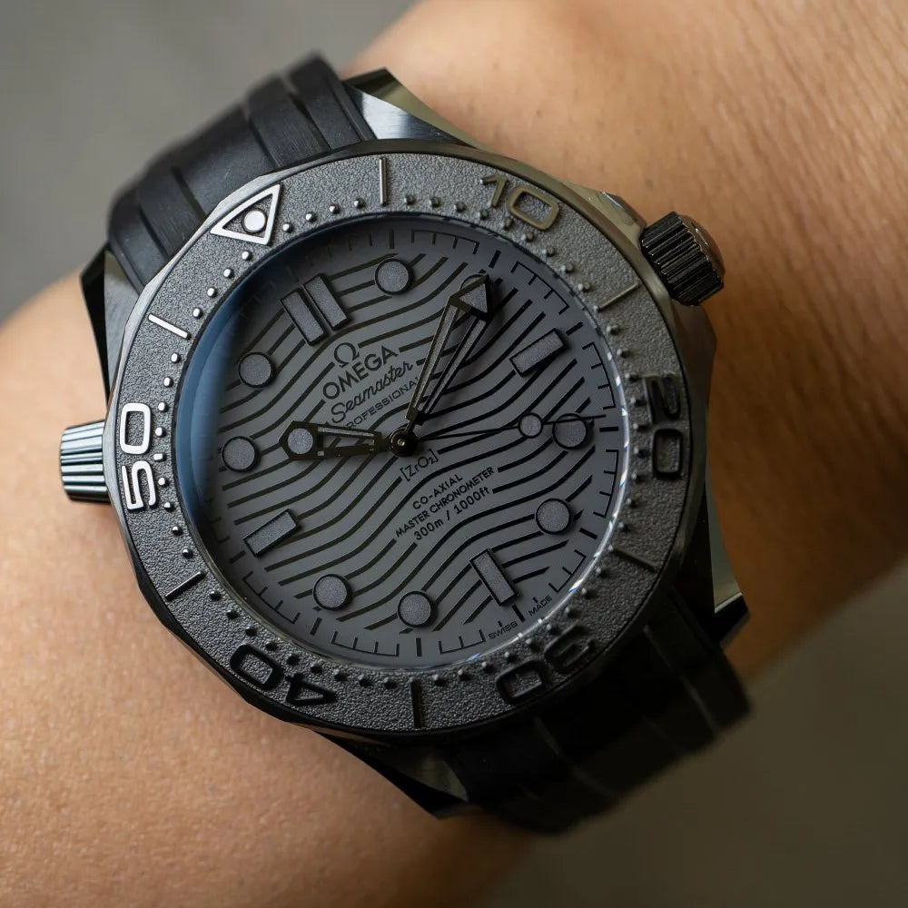 OMEGA SEAMASTER DIVER Full black