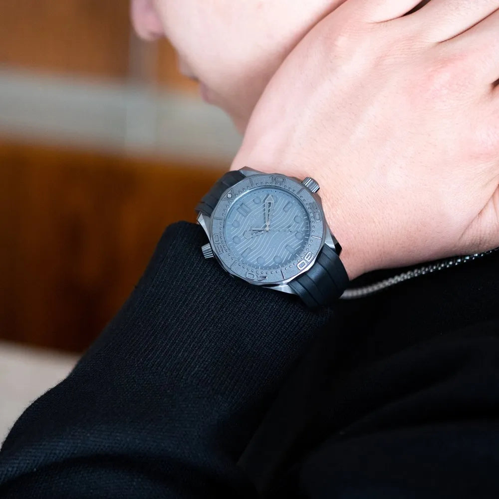 OMEGA SEAMASTER DIVER Full black
