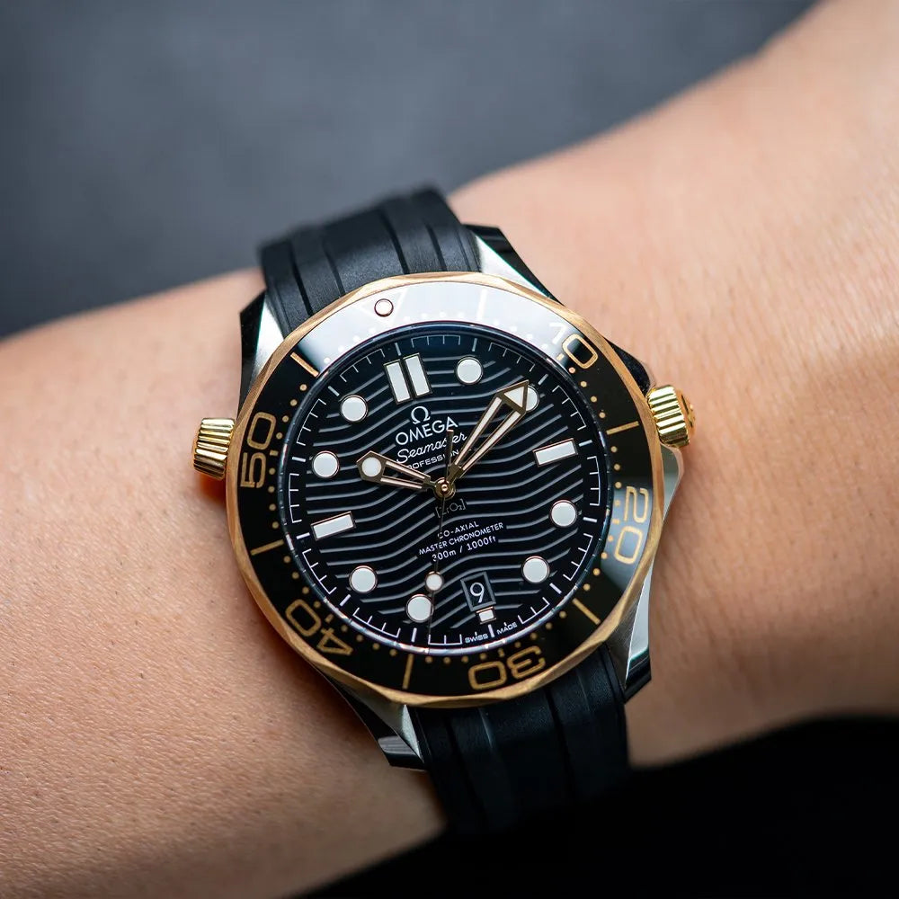 OMEGA SEAMASTER DIVER BLACK GOLD