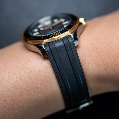 OMEGA SEAMASTER DIVER BLACK BRONZE