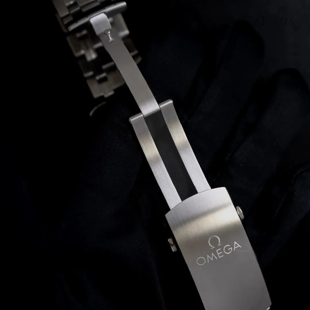OMEGA Seamaster  Green Dial Steel Bracelet