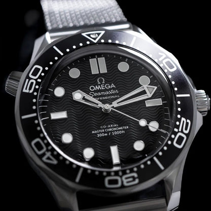 Omega Seamaster Diver 42 MM steel bracelet black
