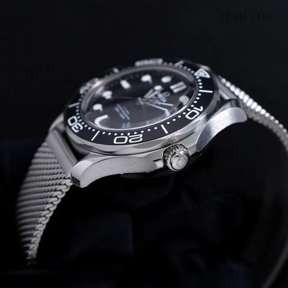 Omega Seamaster Diver 42 MM steel bracelet black