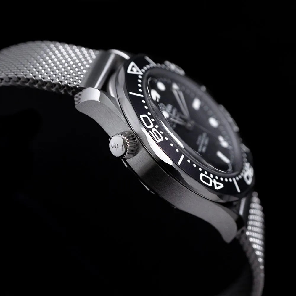 Omega Seamaster Diver 42 MM steel bracelet black