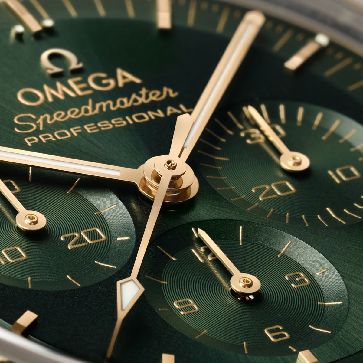 Omega Speedmaster Moonshine gold cadran vert