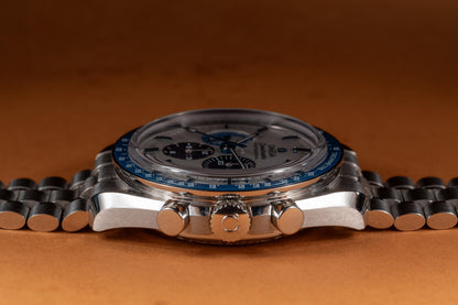 Omega Speedmaster Snoopy