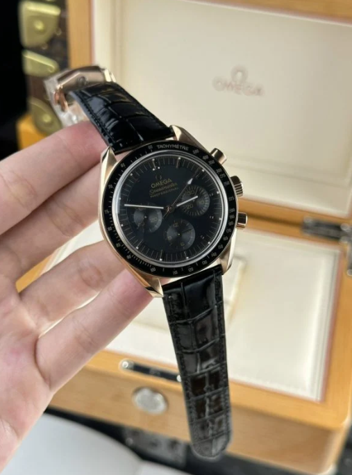 Omega Speedmaster Moonshine Cuir Noir