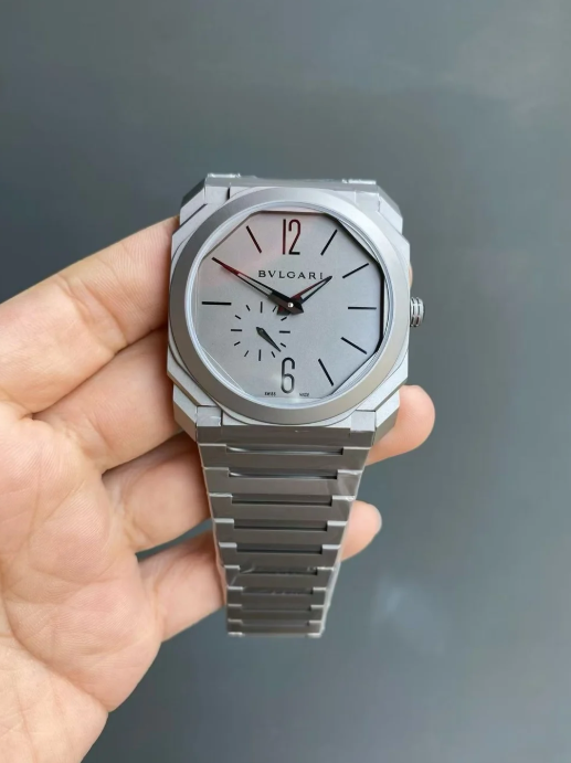 BVLGARI Octo Finissimo Silver/gris