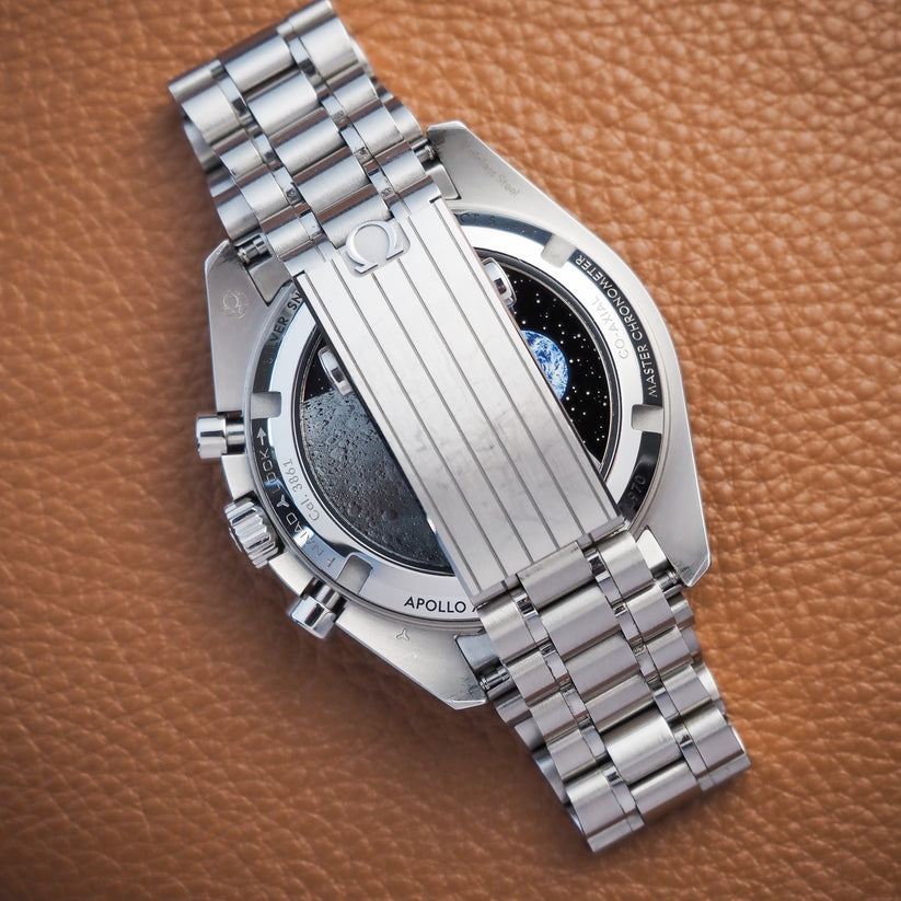 Omega Speedmaster Snoopy