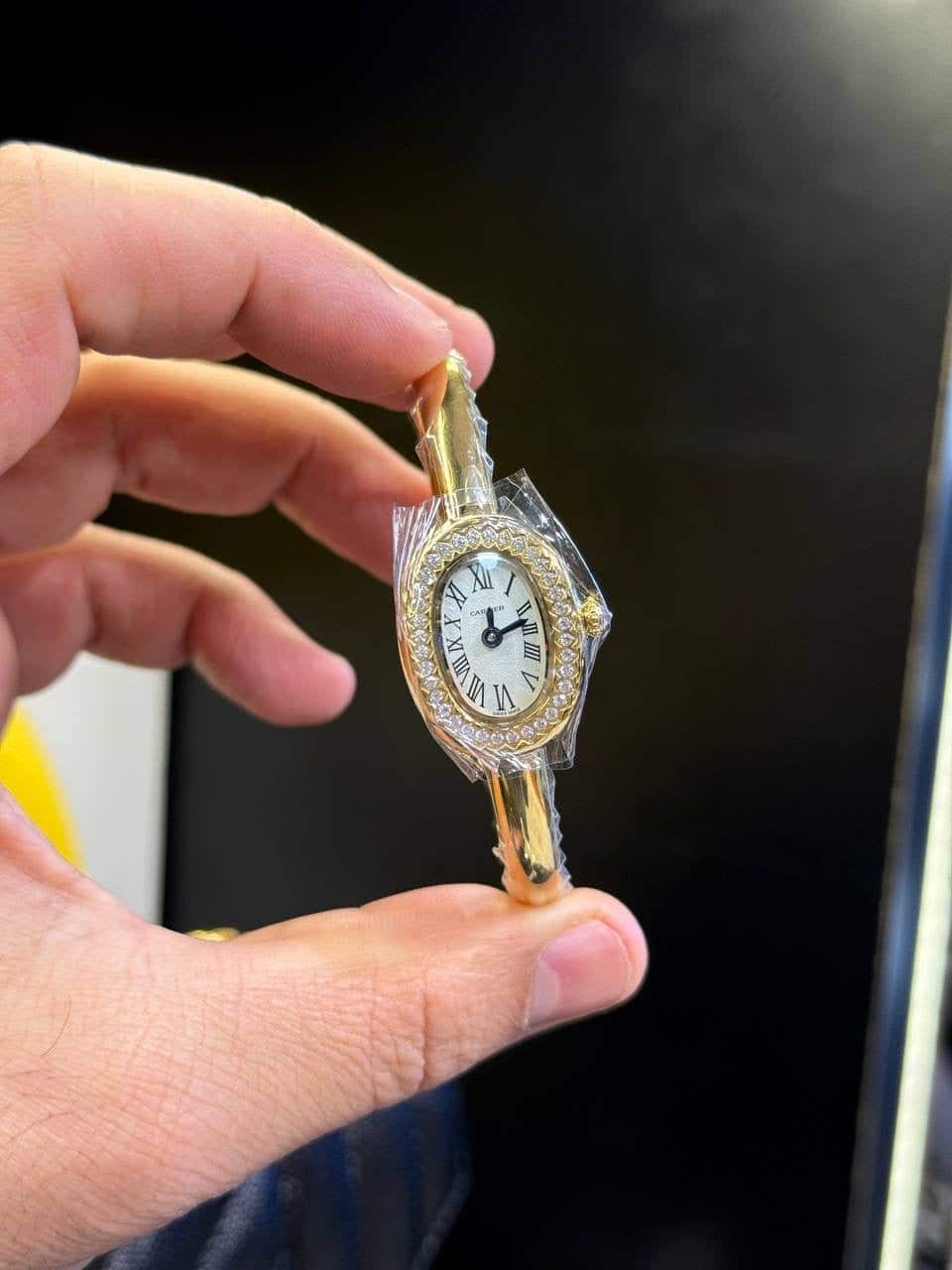 Cartier baignoire 25mm taille 17 gold Serti