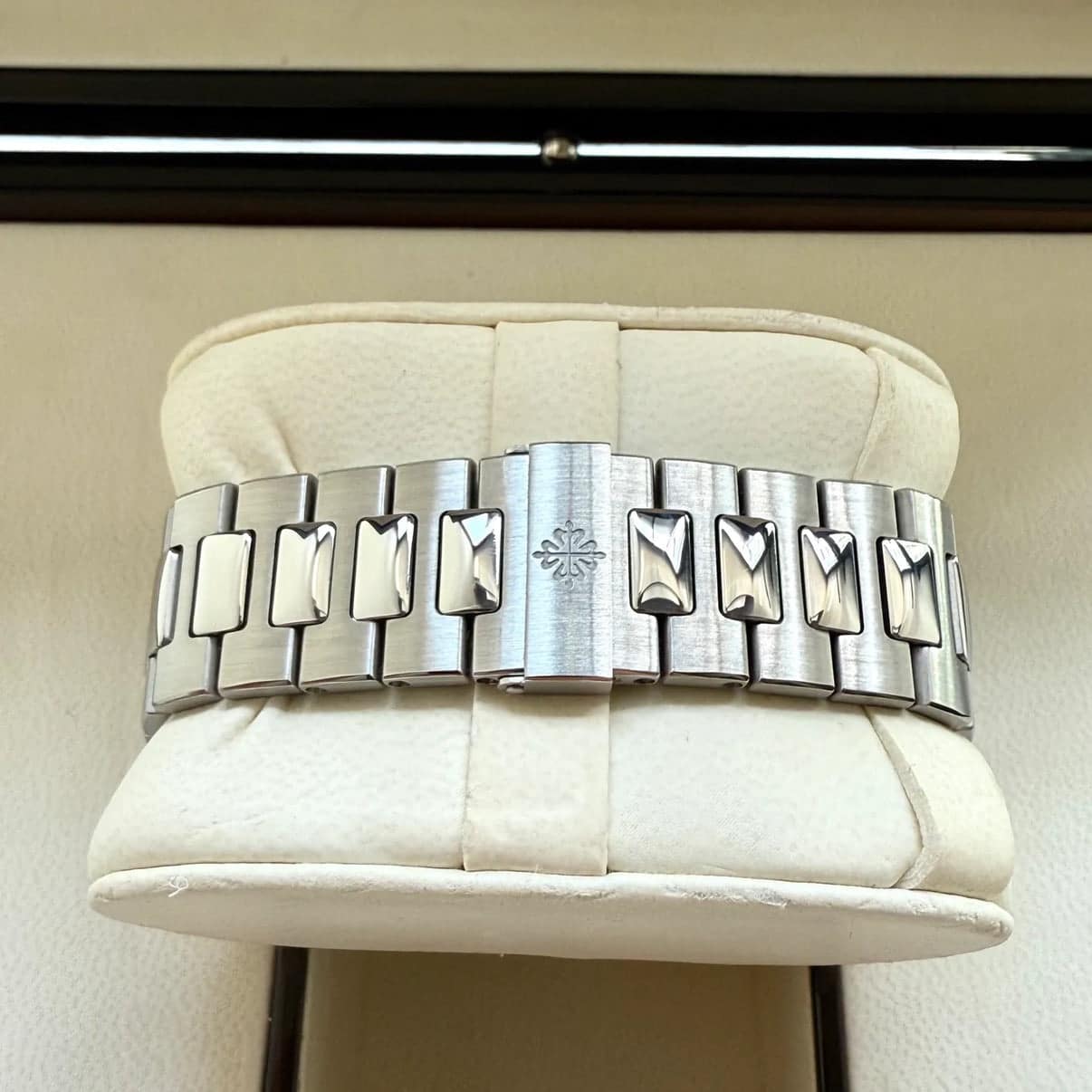 Patek Philippe Nautilus silver
