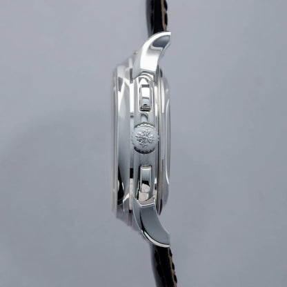 Patek Philippe Nautilus Black-Silver 5970R-001