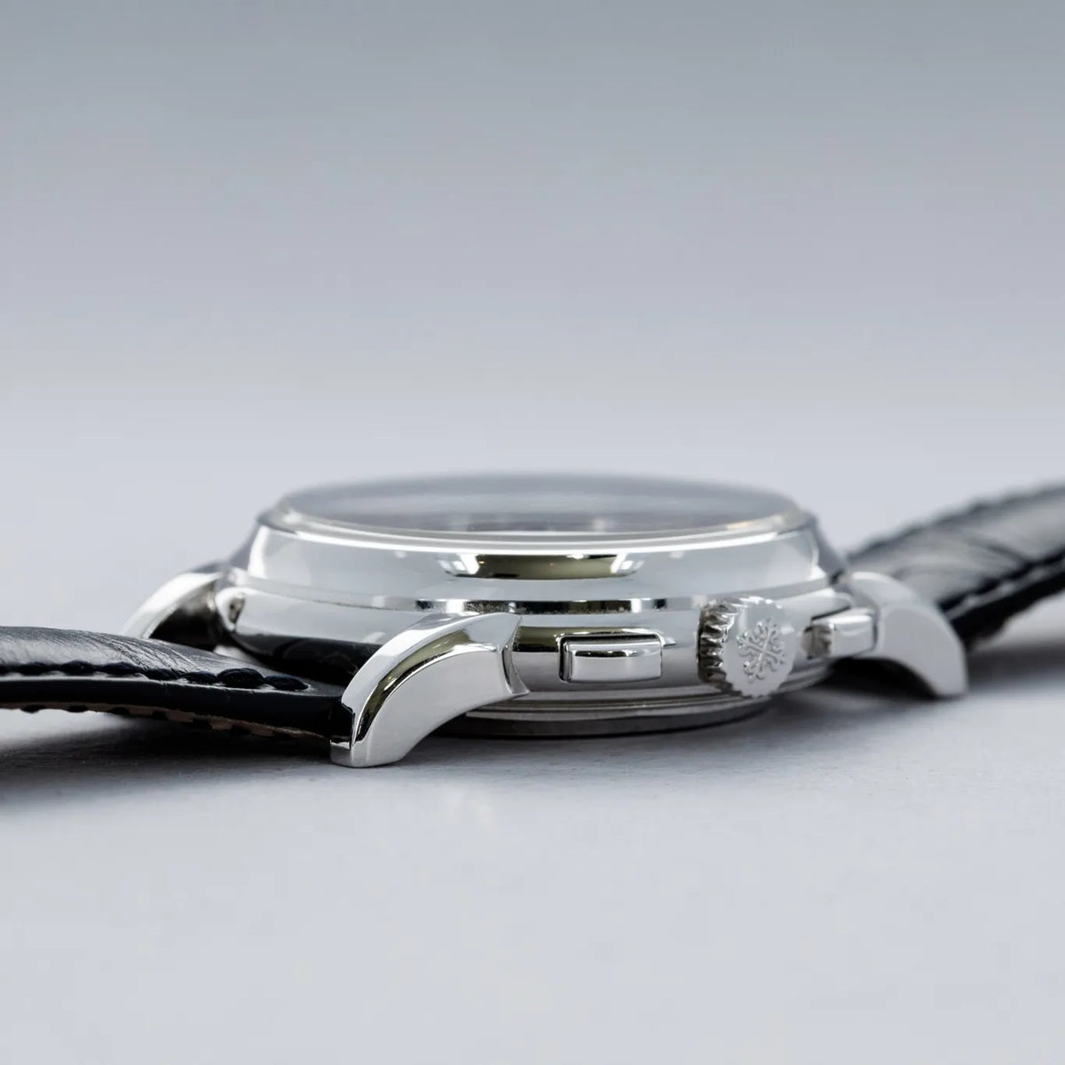 Patek Philippe Nautilus Black-Silver 5970R-001