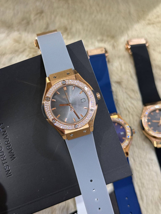 HUBLOT femme bleu ciel serti