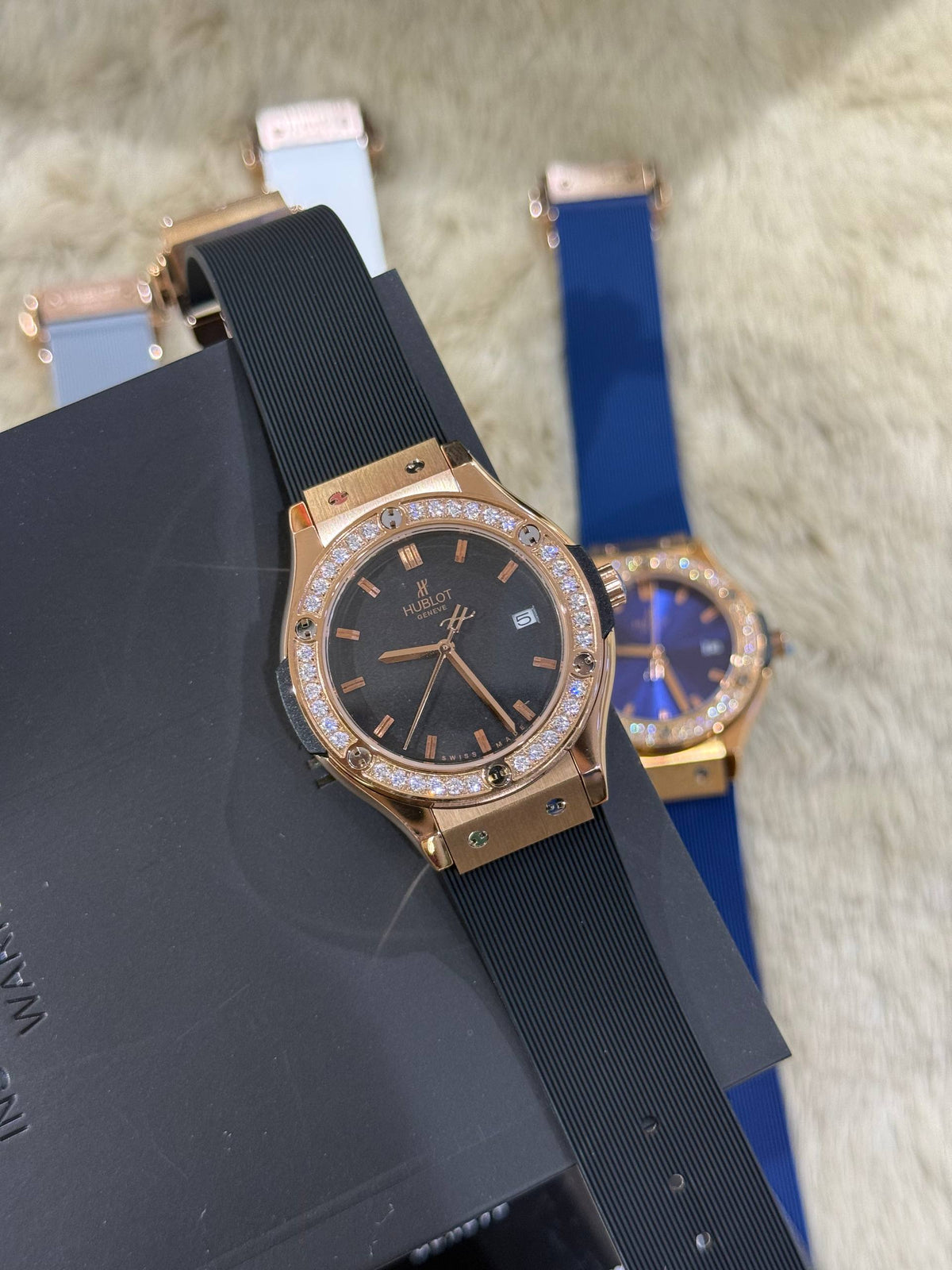 HUBLOT femme noir serti