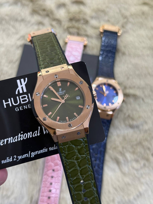 Hublot pour femme vert cuir
