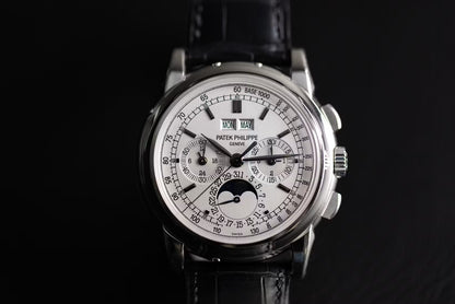 Patek Philippe Nautilus Black-Silver 5970R-001